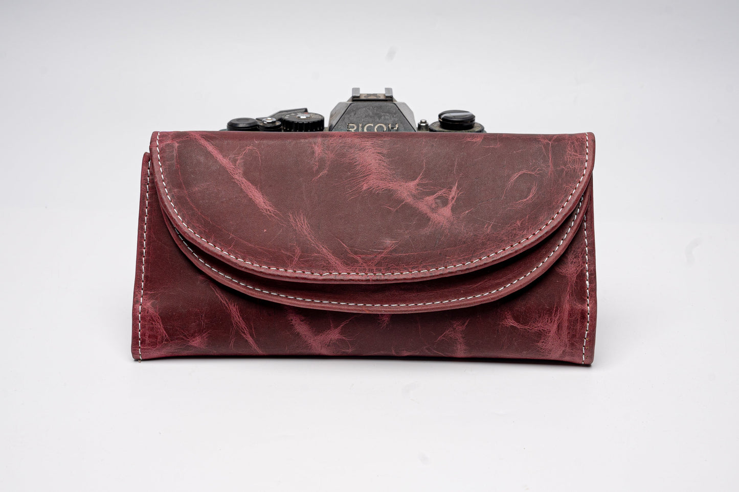 Crescent Curve | Handmade Leather Wallet