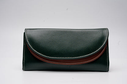 Crescent Curve | Handmade Leather Wallet